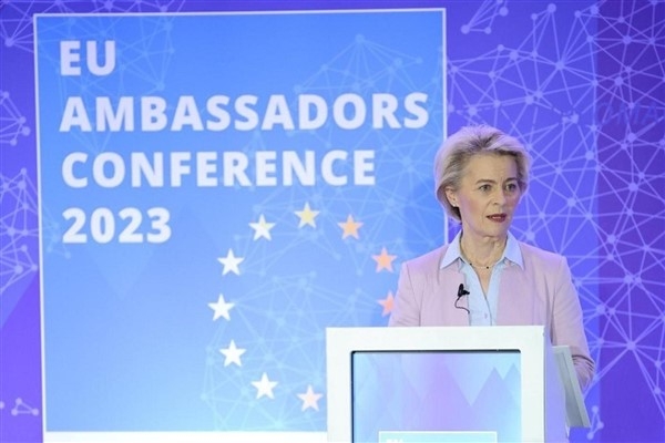 Von der Leyen: Avrupa’da orman yangını alarmı sürüyor