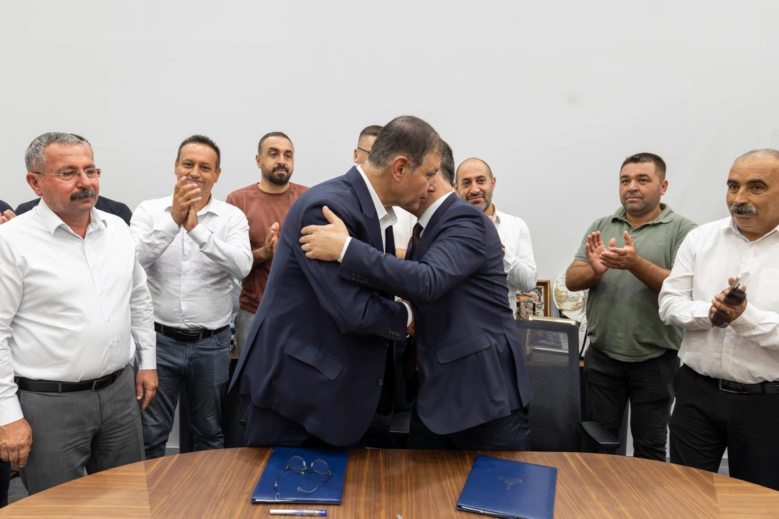İZBETON’da Toplu İş Sözleşmesi İmzalandı: İlk 6 Ayda Yüzde 16,30 Zam