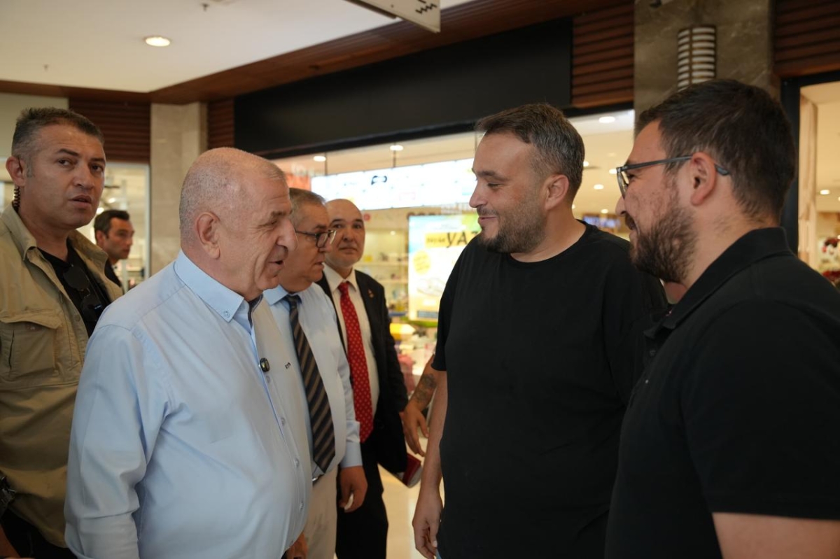 Özdağ, Yenimahalle’de esnaf ve vatandaşlarla buluştu