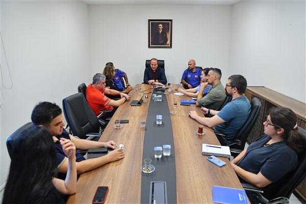 Büyükşehir ile SKUT Derneği arasında afet hazırlığı için iş birliği planlanıyor
