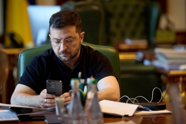 Zelenski: Rusya ayda 100 balistik füze üretebilir