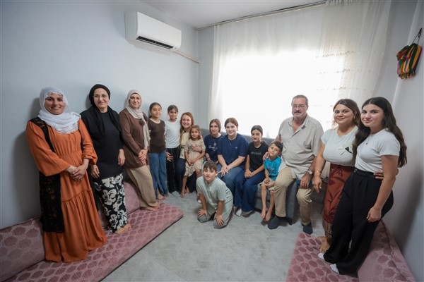 Başkan Mutlu, vatandaşları evlerinde ziyaret etti