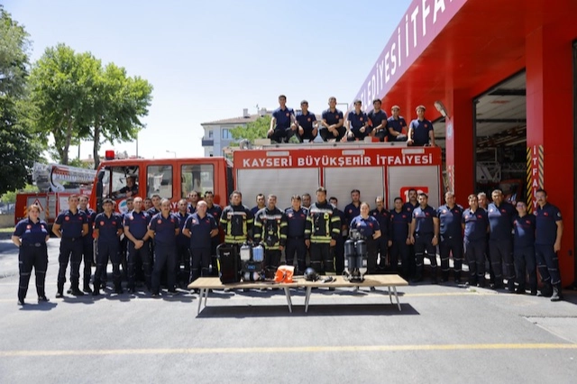 Kayseri İtfaiyesi Yeni Teknolojik Ekipmanlarla Güçleniyor