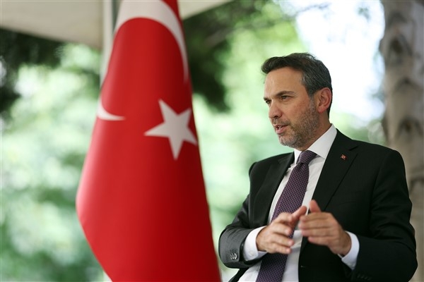 Bayraktar: Aziz vatanımızı her alanda çok daha güçlü yarınlara taşıyacağız