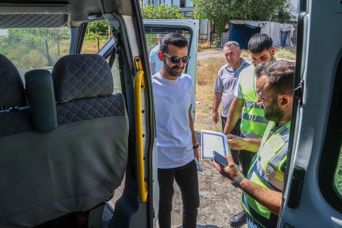Van’da okul servislerine yeni eğitim dönemi öncesi sıkı denetim