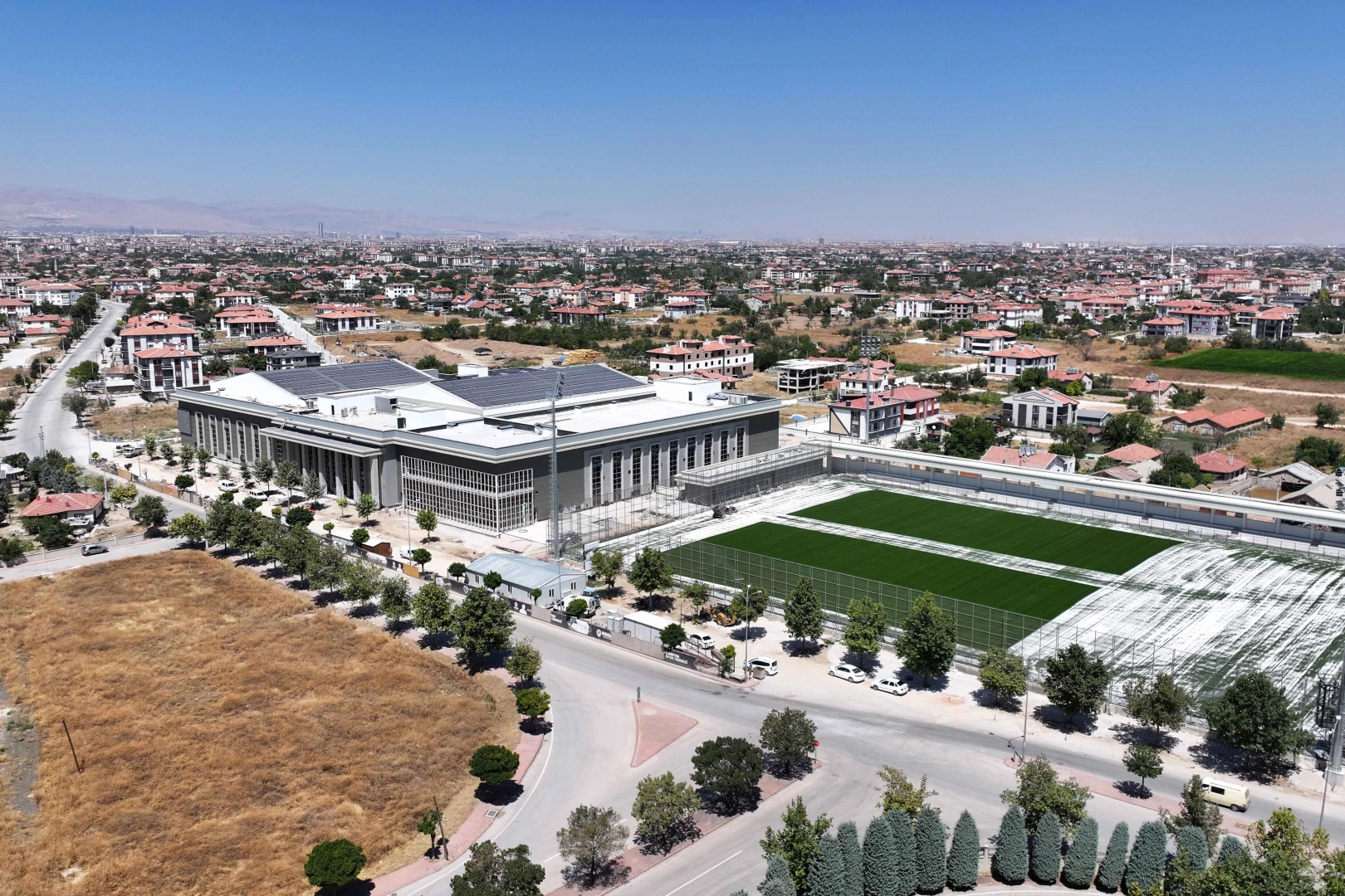 Karatay’ın En Büyük Spor Yatırımında Çalışmalar Sürüyor