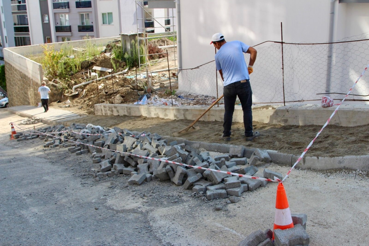 Giresun Belediyesi şehir genelindeki çalışmalarını sürdürüyor