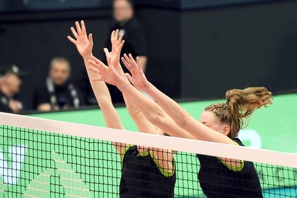 Kadın Voleybol Millî Takımı yarı finale lider yükseldi
