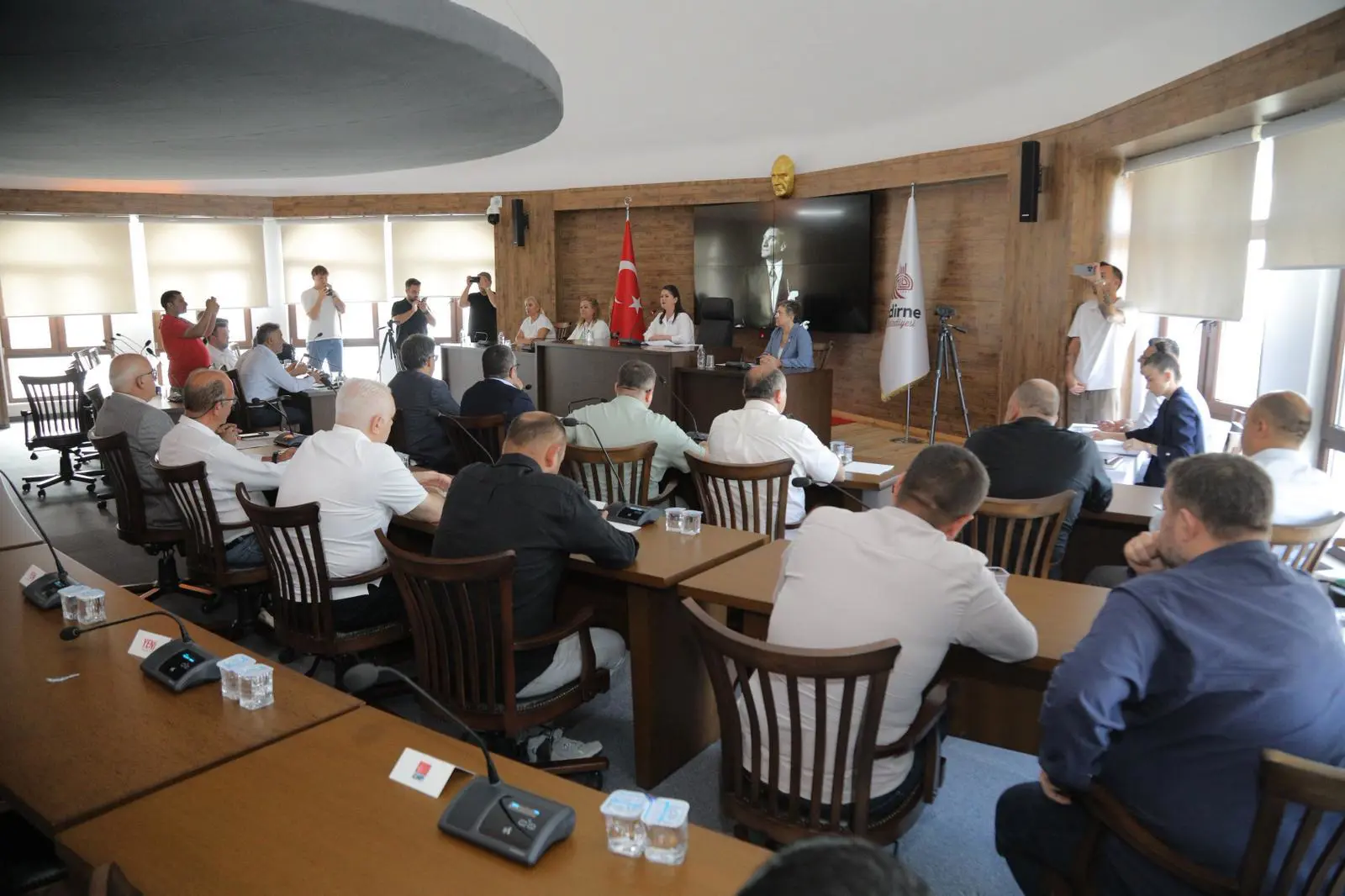 Edirne Belediye Meclisi Olağanüstü Toplandı