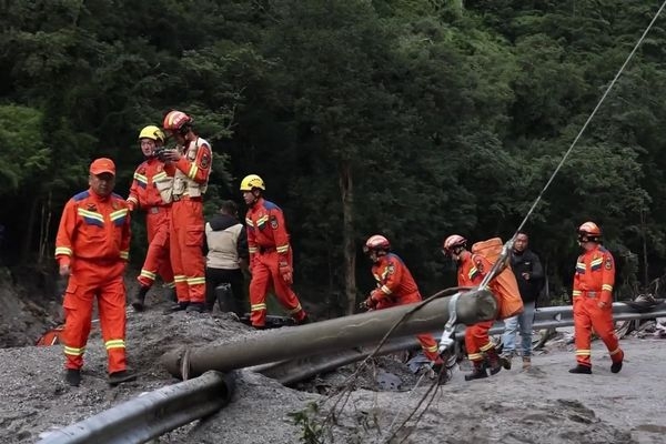 Xi başkanlığındaki ÇKP toplantısında heyelan sonrası çalışmalar ele alındı