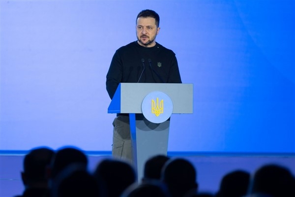 Zelenski: Kiev bölgesindeki mühimmat deposu patlamaları soruşturulacak