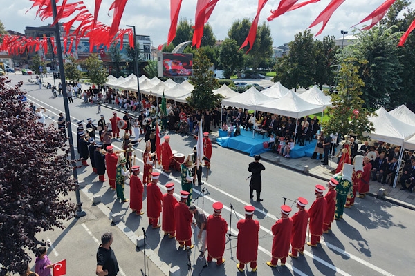 Düzce’de 30 Ağustos Zafer Bayramı törenlerle kutlandı