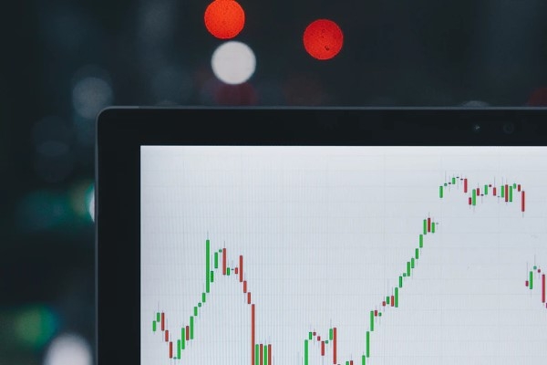 Küresel döviz piyasalarında dolar karışık seyrediyor