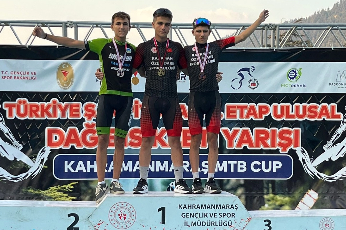 Sakaryalı Sporculardan Üç Branşta Gururlandıran Başarı