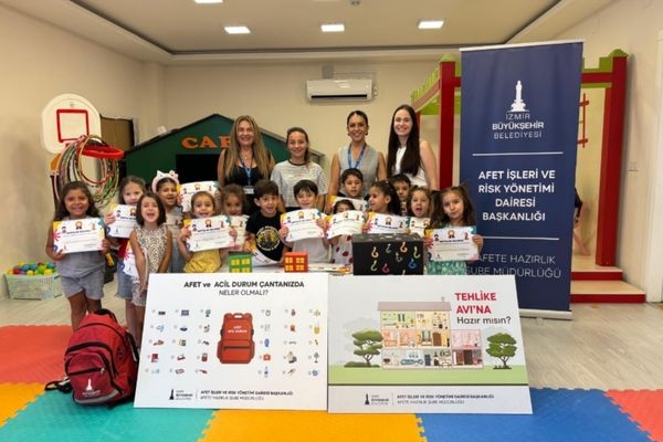 İzmir’de çocuklara afet farkındalığı eğitimi