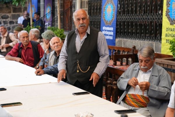 Dengbejlik mirasının geleceği için ortak buluşma