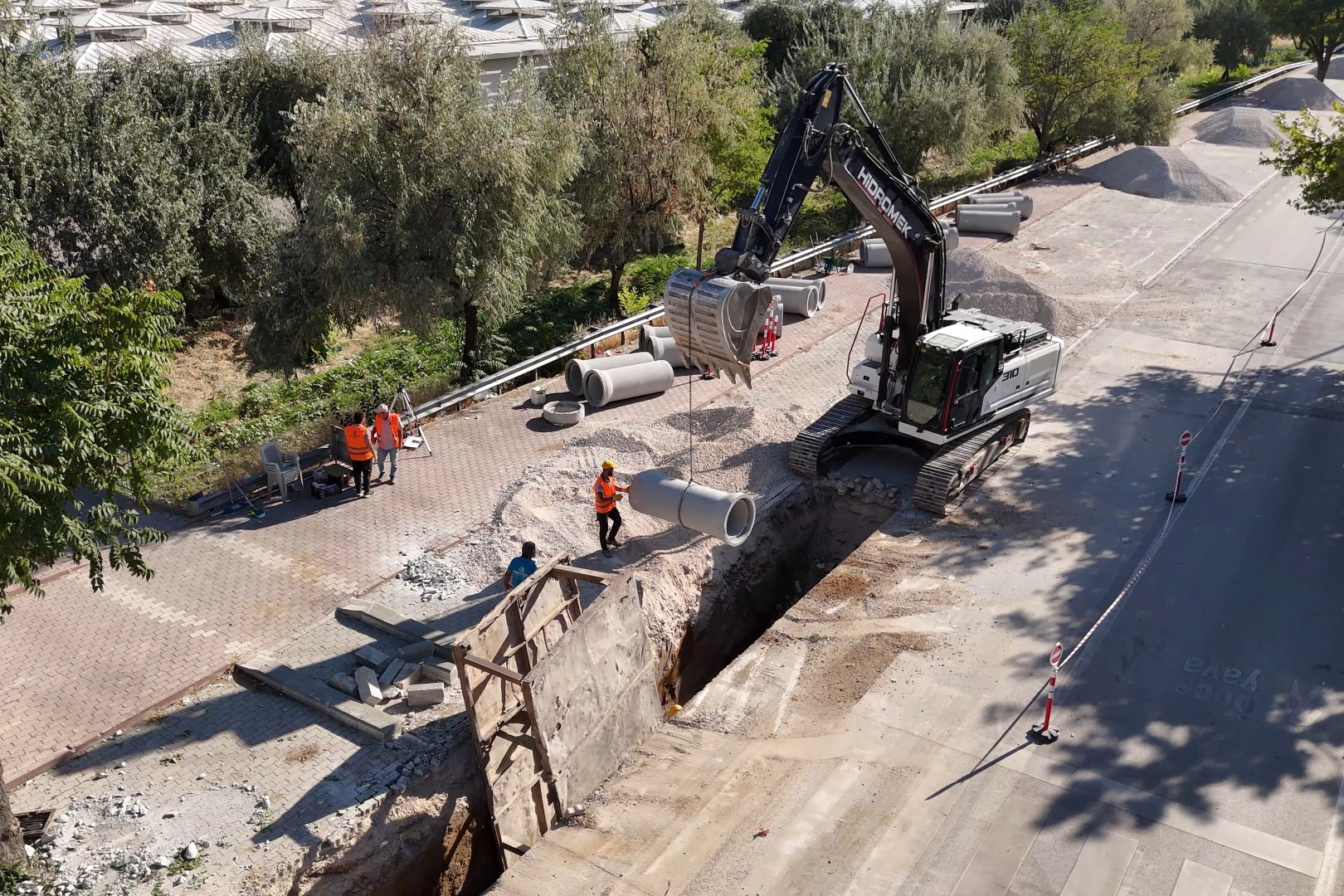 Konya’da Taşkın Riskine Karşı Altyapı Yatırımları Sürüyor
