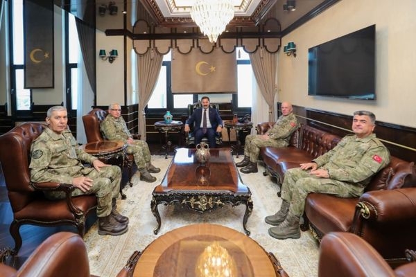 Korgeneral Kurumahmut’tan Vali Masatlı’ya ziyaret