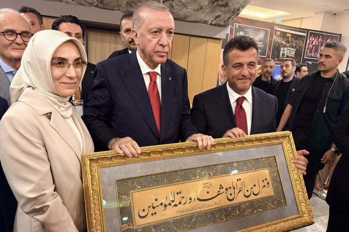 Cumhurbaşkanı Erdoğan, Samsun’da Petek Genç’te gençlerle buluştu