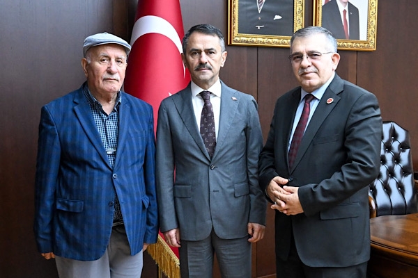 Vali Aktaş, Darıca’dan gelen muhtar ve dernek başkanını kabul etti