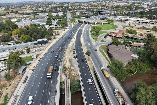 Bursa’da Geçit Köprüsü ve bağlantı yolları trafiğe açıldı