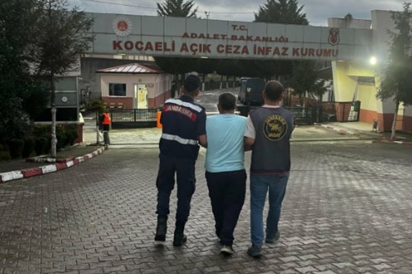 Kocaeli’de 8 yıl 4 ay hapis cezasıyla aranan şüpheli yakalandı