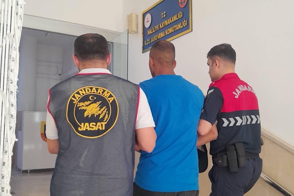 Şanlıurfa’da 10 yıl hapis cezasıyla aranan şahıs yakalandı