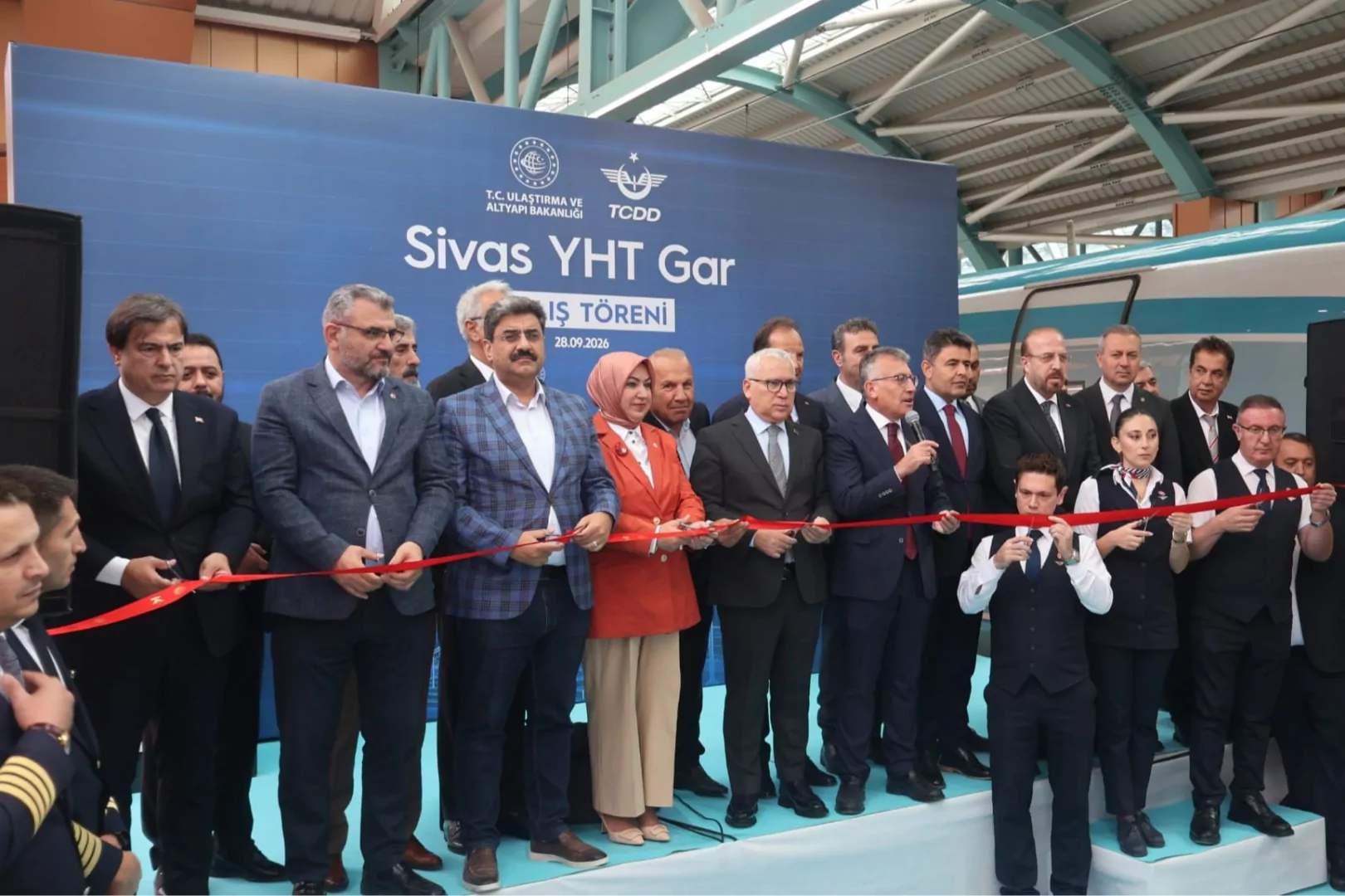 Sivas’ın Yeni YHT Garı Hizmete Açıldı