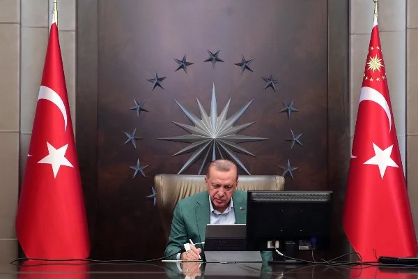 Cumhurbaşkanı Erdoğan, Özdemir Bayraktar’ı vefatının 5’inci yılında andı