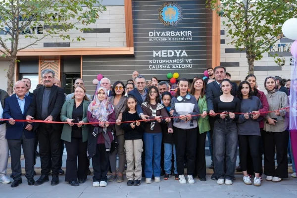 Diyarbakır'da Medya Kütüphanesi açıldı
