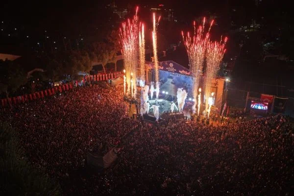 Aydınfest’in ilk gününde 70 binden fazla kişi bir araya geldi