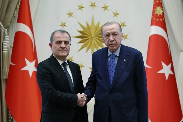 Cumhurbaşkanı Erdoğan, Azerbaycan Dışişleri Bakanı Bayramov’u kabul etti
