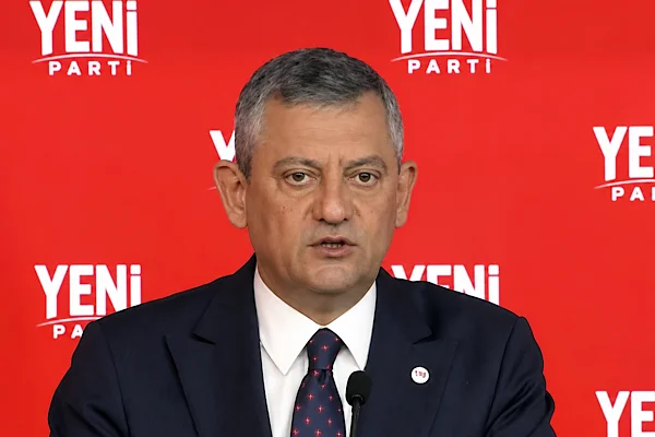 Özel, Balıkesir’de zeytin üreticileriyle buluştu